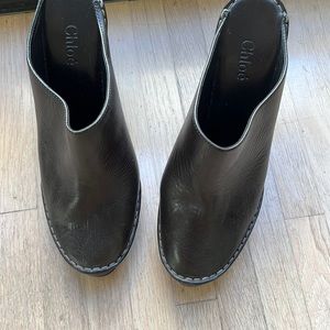 Like new black leather Chloe miles